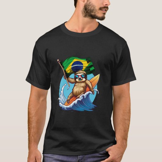 Brasil Flag Sloth Surfing Brazilian Pride Brasilia T-shirt (Voorkant)