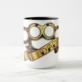 Brass Knuckles Tattoo DAD Mok (Midden)