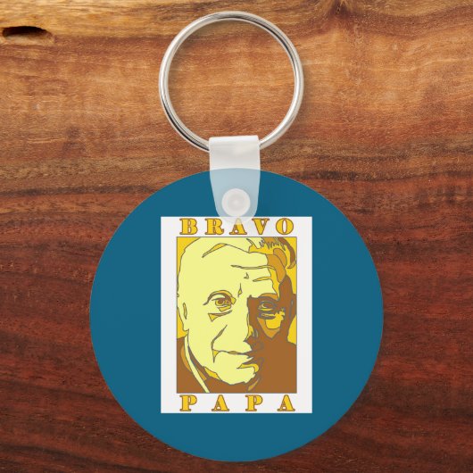 Bravo Papa New Pe Benedict Xvi _1  Sleutelhanger (Voorkant)