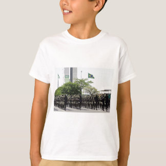 Braziliaans_Leger_Parade T-shirt