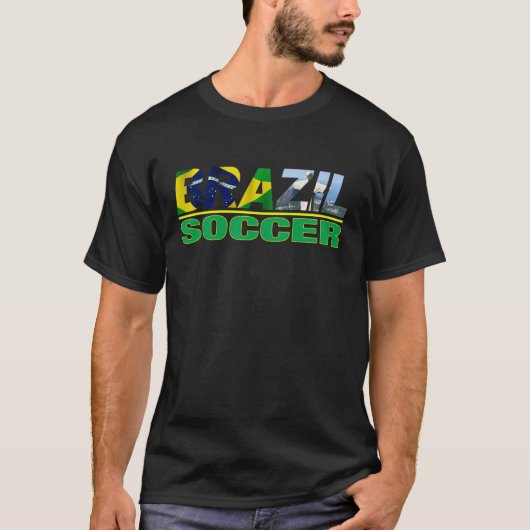 Braziliaanse Voetbal met vlag Black T shirt (Voorkant)