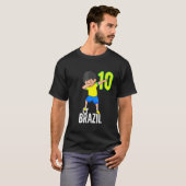 Brazilië Voetbal voor jongens nummer 10 dabbing da T-shirt (Voorkant volledig)