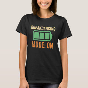 Breakdancing-modus op batterijontwerp t-shirt