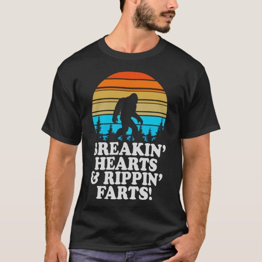 Breakin Hearts Rippin Farts T-shirt (Voorkant)