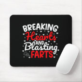 Breaking Hearts And Blasting Farts Valentine Funny Muismat (Met muis)