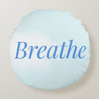 “Breathe” – Calming Blue Round Pillow for Mindful Rond Kussen