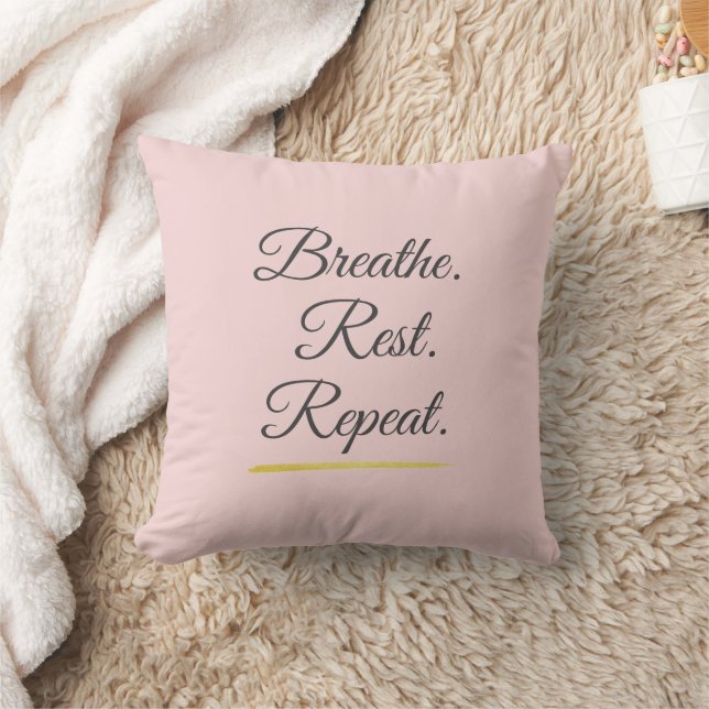 Breathe Rest Repeat Elegant Blush Pink Minimalist Kussen (Deken)