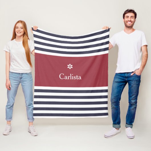 Brede marine Blue Horizontal Stripes Red Name Dais Fleece Deken (In situ)