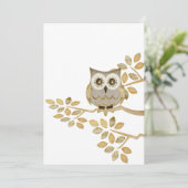 Brede ogen Owl in boomuitnodiging Kaart (Staand voorkant)
