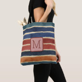 Brede waterverfstrepen kleurblokmonogram tote bag (Dichtbij)