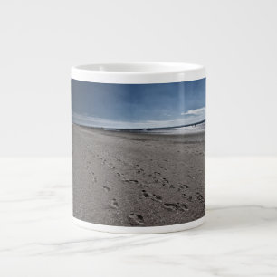 Breed strand op het noordelijk Zee Grote Koffiekop