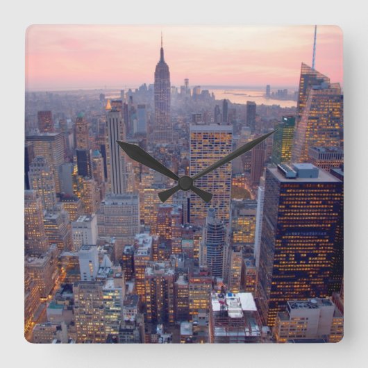 Breed uitzicht van Manhattan bij zonsondergang Vierkante Klok (Voorkant)