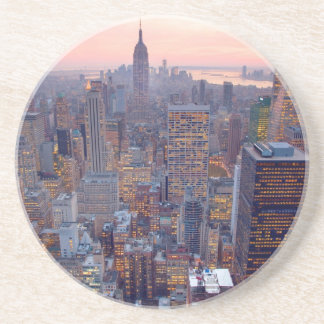 Breed uitzicht van Manhattan bij zonsondergang Zandsteen Onderzetter