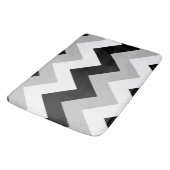 Breed zigzag patroon zwart grijs wit badmat (Gekanteld)