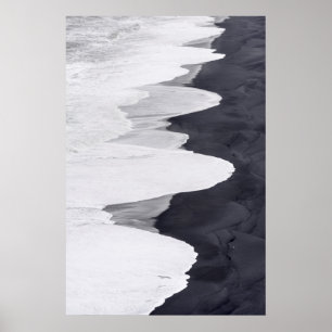 Breedte wasgoed over zwart strand poster