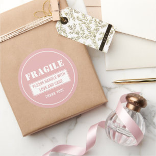 Breekbaar handvat met zorg mailen en verpakken ronde sticker