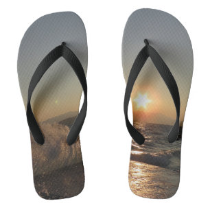 Breekwater in Kroatië: prachtige zonsondergang Teenslippers