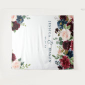 Breezy Burgundy Weddenschap Foto Booth Wandkleed (Voorkant (horizontaal))