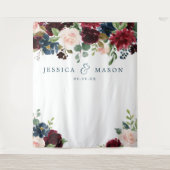 Breezy Burgundy Weddenschap Foto Booth Wandkleed (Voorkant)