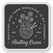 Breien is mijn therapie grappige garen hamsteren q sticker (Voorkant)