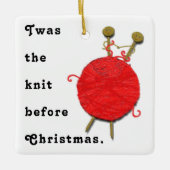 Breiën van kerstcadeaus keramisch ornament (Voorkant)