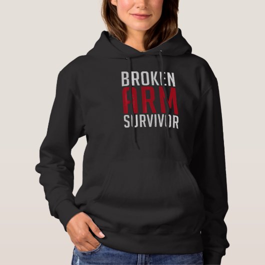 Breken Arm Survivor Schade Hoodie (Voorkant)