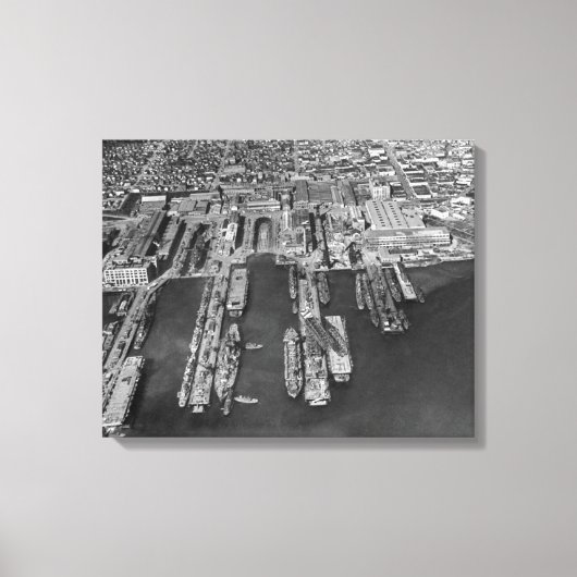 Bremerton, WA Aerial Uitzicht of Navy Docks Canvas Afdruk (Voorkant)