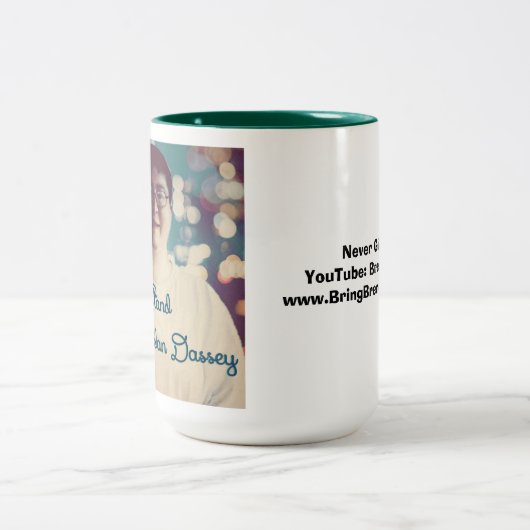 Brendan Talks mok (Center)