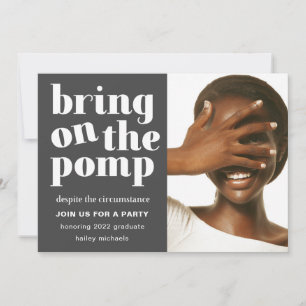 Breng de Pomp One Photo Afstudeerder Party aan Kaart