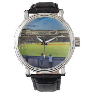 Breng me naar de bal wedstrijd horloge