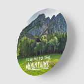 Breng me naar de bergen met pijnbomen. ronde klok (Hoek)