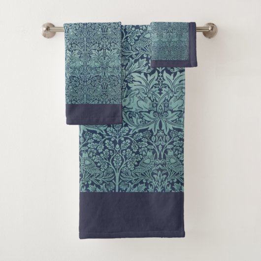 Brer Rabbit door William Morris Blauw Textielpatro Bad Handdoek (Insitu)