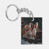 Bretagne Spaniel Sneeuwslee Kerstdecoratie Sleutelhanger (Voorkant Links)