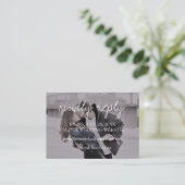 Brettany Modern Photo Script Wedding Website RSVP Informatiekaartje (Staand voorkant)