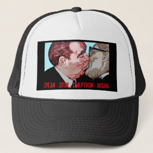 Brezhnev & Honecker Kiss, East Side Gallery, Berli Trucker Pet