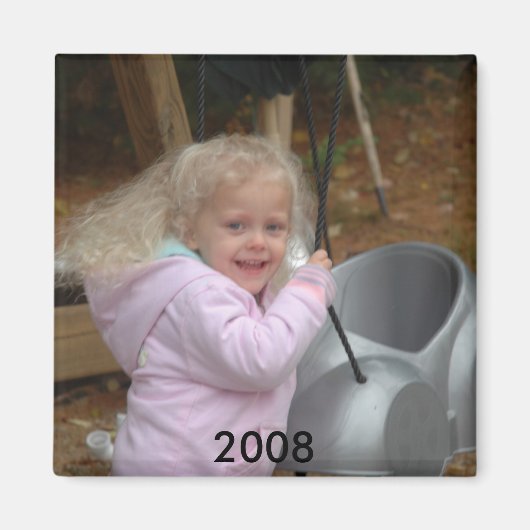 Brianna Swinging Magnet (Voorkant)