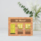 Brick House met gele deur We verhuisde aankondigin Briefkaart (Staand voorkant)