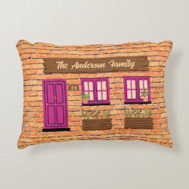 Brick House met roze deur aangepaste tekst Accent Kussen