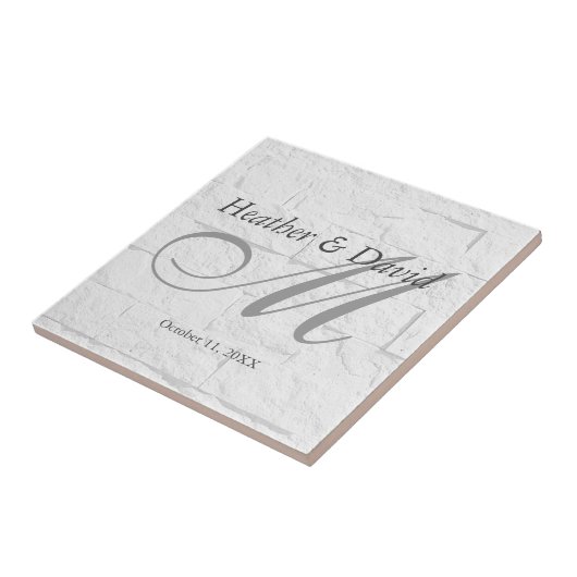 Brick Wall Kalligrafie Script Monogram Bruiloft Tegeltje (Zijkant)