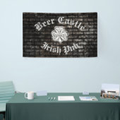 Brick wall trendy modern grundge Irish shamrock Spandoek (Beurs)