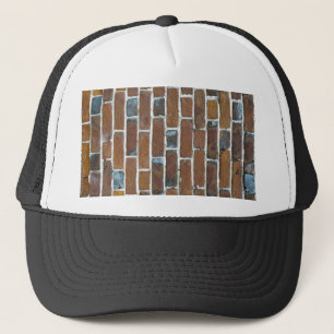 BRICKS WALL TRUCKER PET