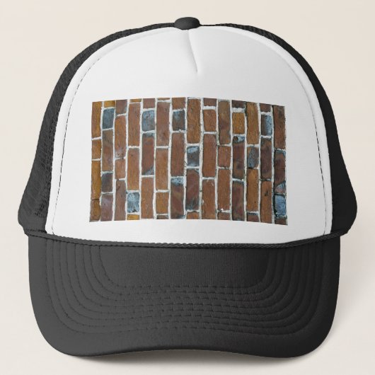BRICKS WALL TRUCKER PET (Voorkant)