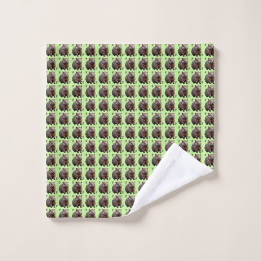 Brickwork Burrow: A Wombat's Green Canvas, Washandje (Wasdoekje)