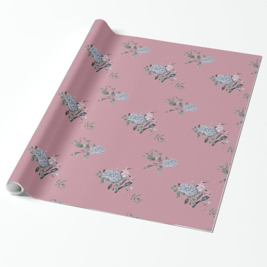 Bridal Blue Hydrangeas en vogels op roze Cadeaupapier (Uitgerold)