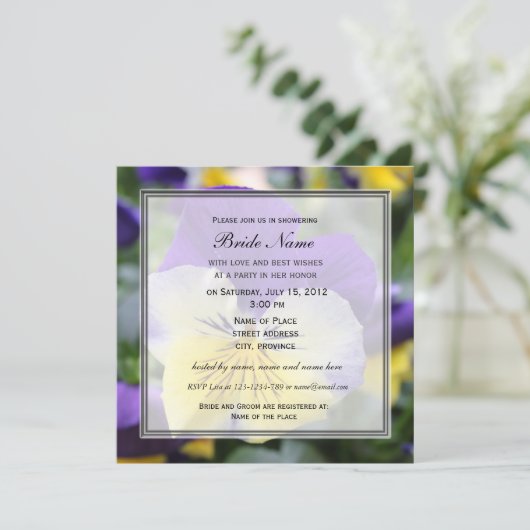Bridal doucheuitnodiging, blauwe pansiebloem kaart (Staand voorkant)