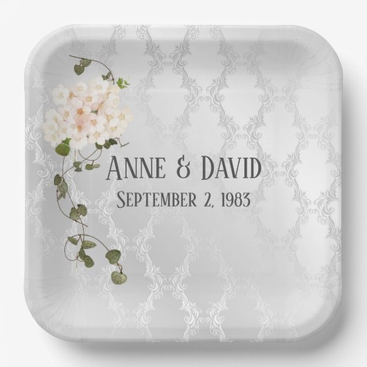 Bridal Hydrangea Bouquet op White Satin Papieren Bordje (Voorkant)