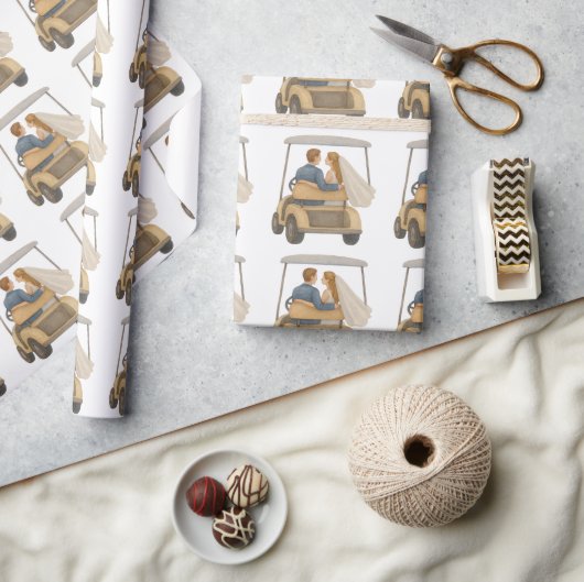 Bride and Groom in a Golf Cart Wedding Gift Cadeaupapier (Crafts)