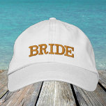 BRIDE Borduurt honkbalgoud/wit pet<br><div class="desc">Petten in de vorm van geborduurde tassen: gouden en zwarte modes honkbalpet met de tekst "BRIDE" voor het bacheloretfeest,  het bruiloft,  het kostumexpert,  het kleed van het kostuum en de nacht uit</div>