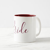Bride Burgundy en White Cursive Tweekleurige Koffiemok (Voorkant rechts)