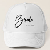 Bride Chic Black Typografie Persoonlijk Wit Trucker Pet (Voorkant)